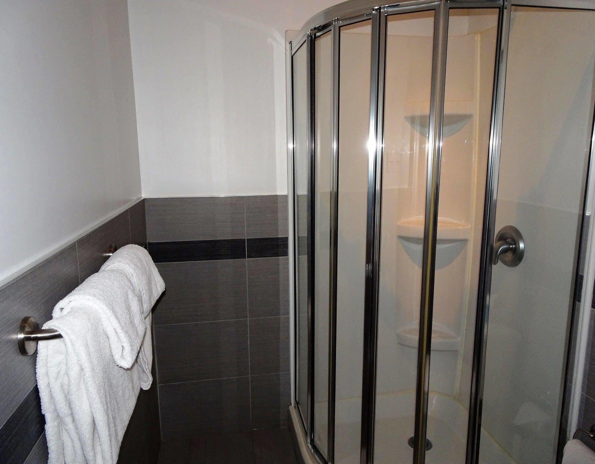 Hotel Abri Du Voyageur Μόντρεαλ Εξωτερικό φωτογραφία